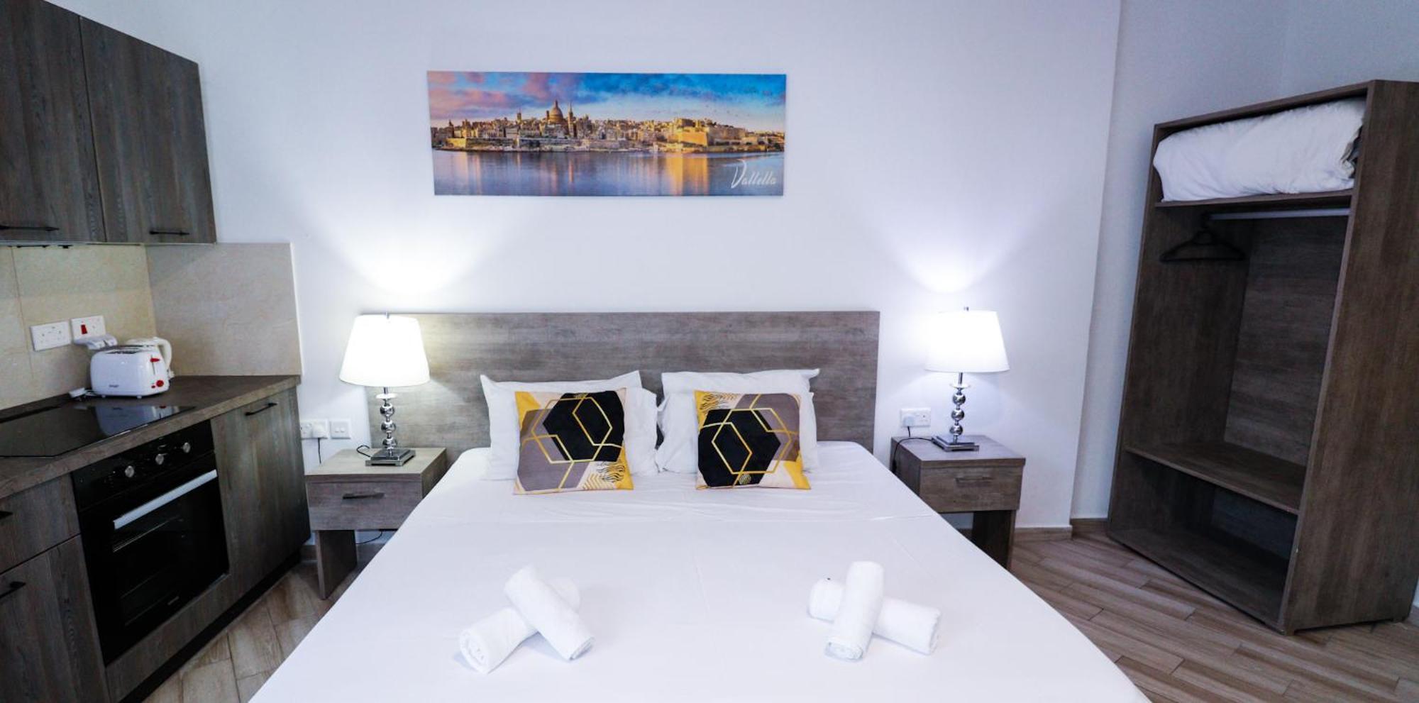 Napoli Suites Studios Aparthotel San Julián Exterior foto